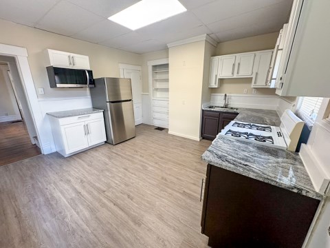 Beautiful kitchen!