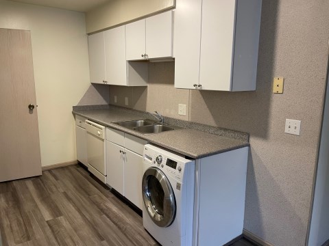 75-77 kitchen 1