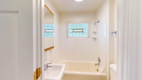 Another bathroom