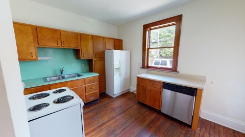 Spacious Kitchen