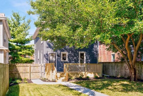 Well-Kept and Spacious Backyard