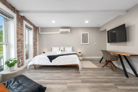 Fully Furnished Living space!