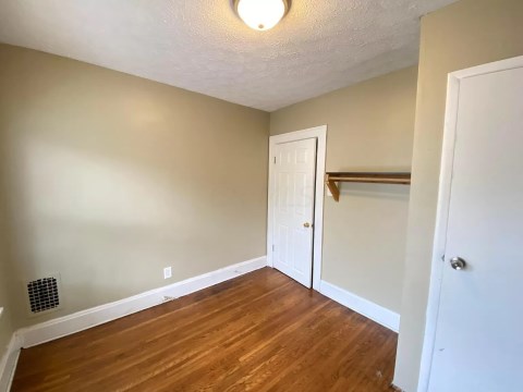 Bedroom #1 100 sq ft