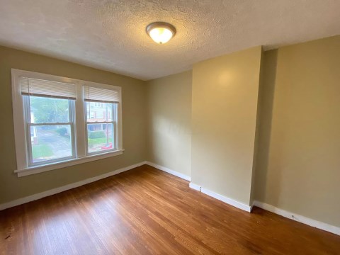 Bedroom #2 - 127 sq ft