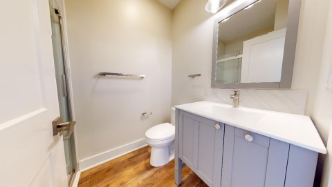 Another full size bathroom!