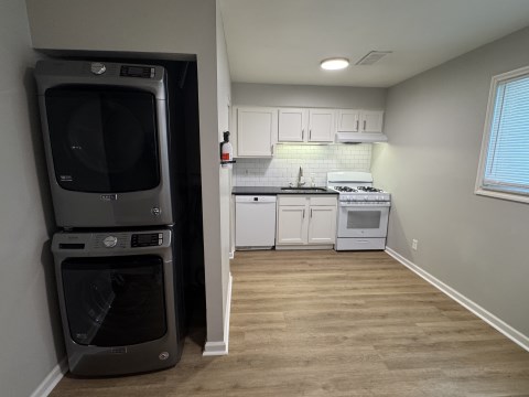 Kitchen w/ new Maytag washer/dryer