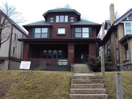 176 East 15th Picture