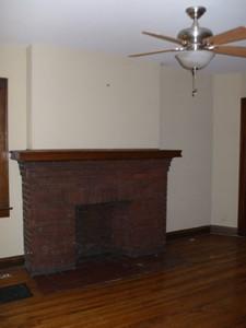 119 East Tompkins - living room