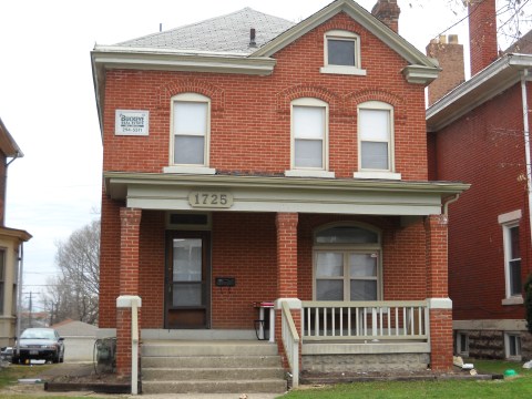 1725 Summit