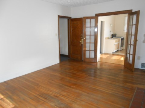 Living Room/Bedroom