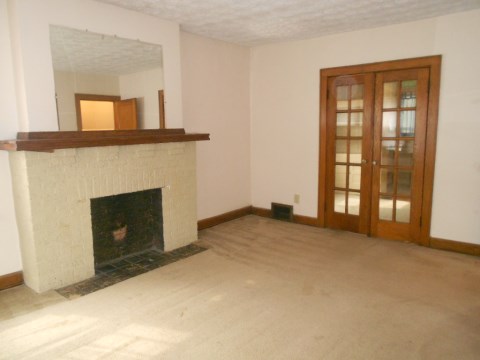 Bedroom/Living Room
