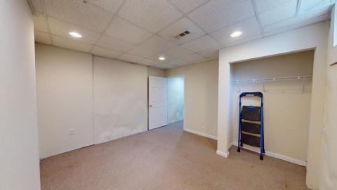 Another Bedroom, 1 of 7!