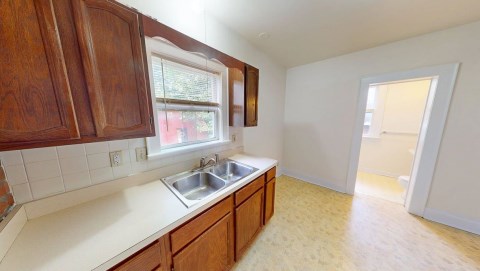 Great size kitchen!