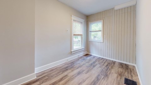 1 of 5 Bedrooms