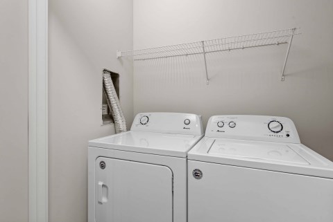 In-unit washer/dryer - full size