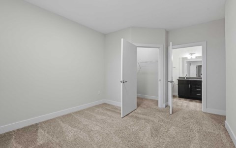 Plush Bedroom Carpet