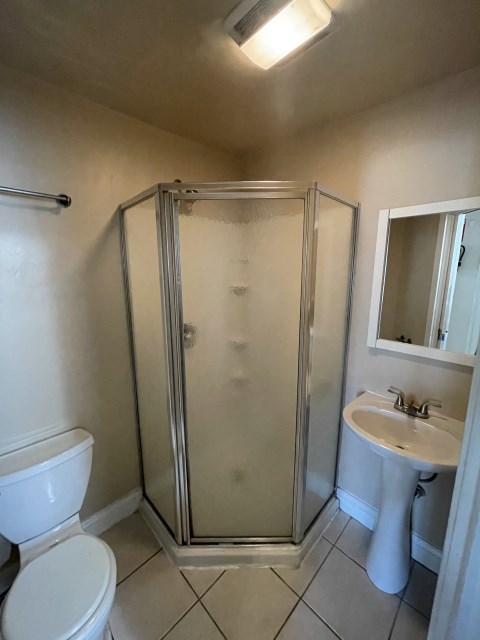 Full bathroom