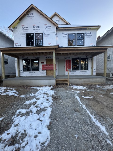 New front of house pic!