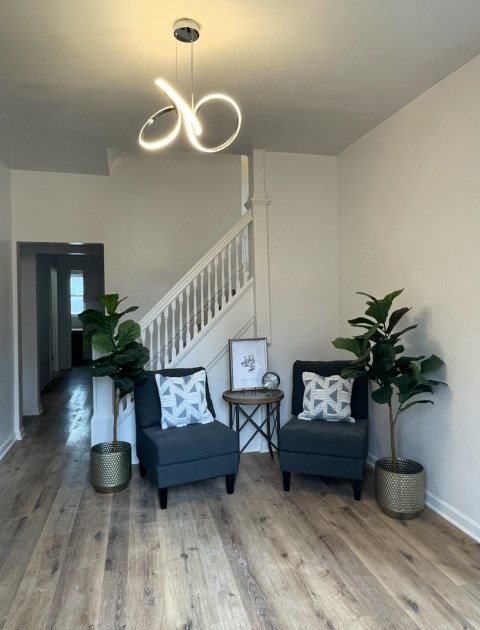 Foyer for Drinking coffee or tea and Study Away! Sofas & Pillows BRAND new come with house!