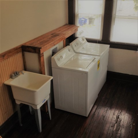 2nd floor laundry
