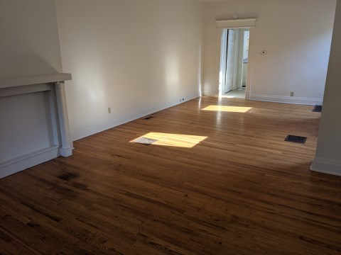 living room/dining room