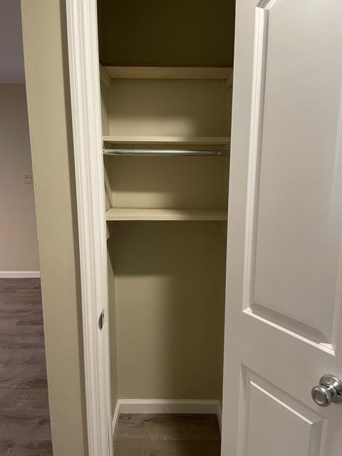 30-C2 Closet