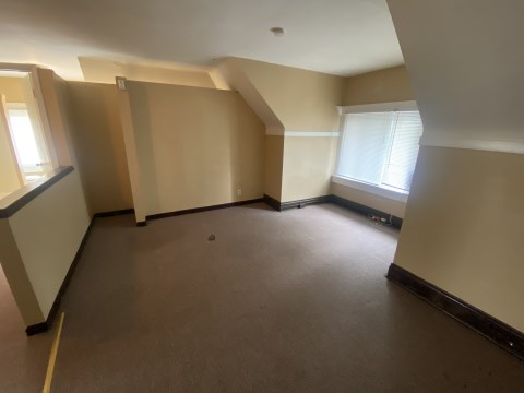 Living Room/Bedroom