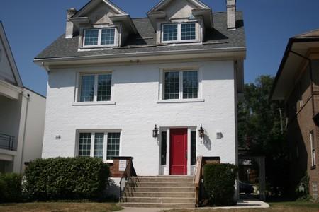 PREMIER PROPERTY.  GREAT LOCATION, GREAT BUILDING. ALL THE LATEST AMENITIES