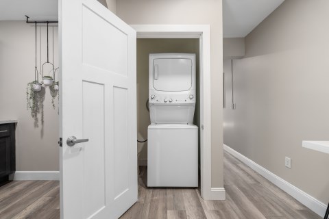 In-unit washer & dryer!