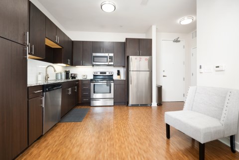 Spacious & Modern kitchen!