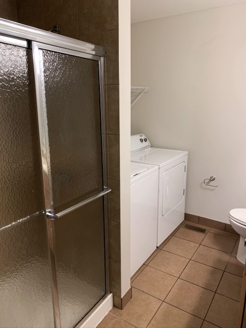 Full Bathroom 2 (w/ W/D)