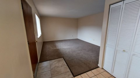 220 E. Lane Ave -3F
