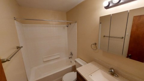 220 E. Lane Ave -3F